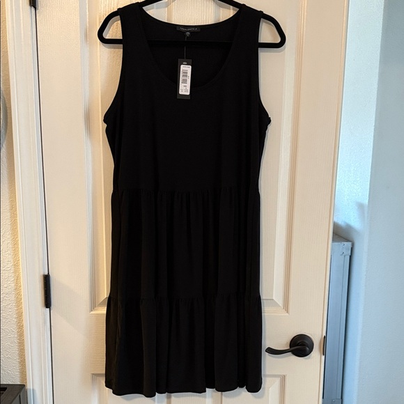 Women's scoop neck black tiered dress. NWT. - Picture 1 of 3